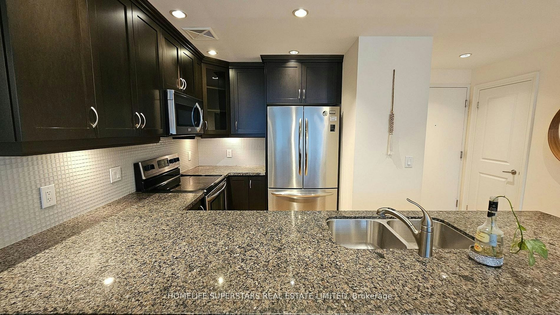 302-205 Lakeshore Road W, Oakville, ON, L6K 0H8 - 19