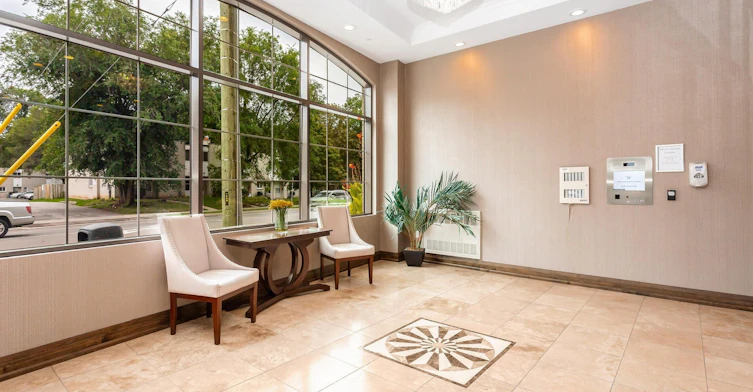 302-205 Lakeshore Road W, Oakville, ON, L6K 0H8 - 7
