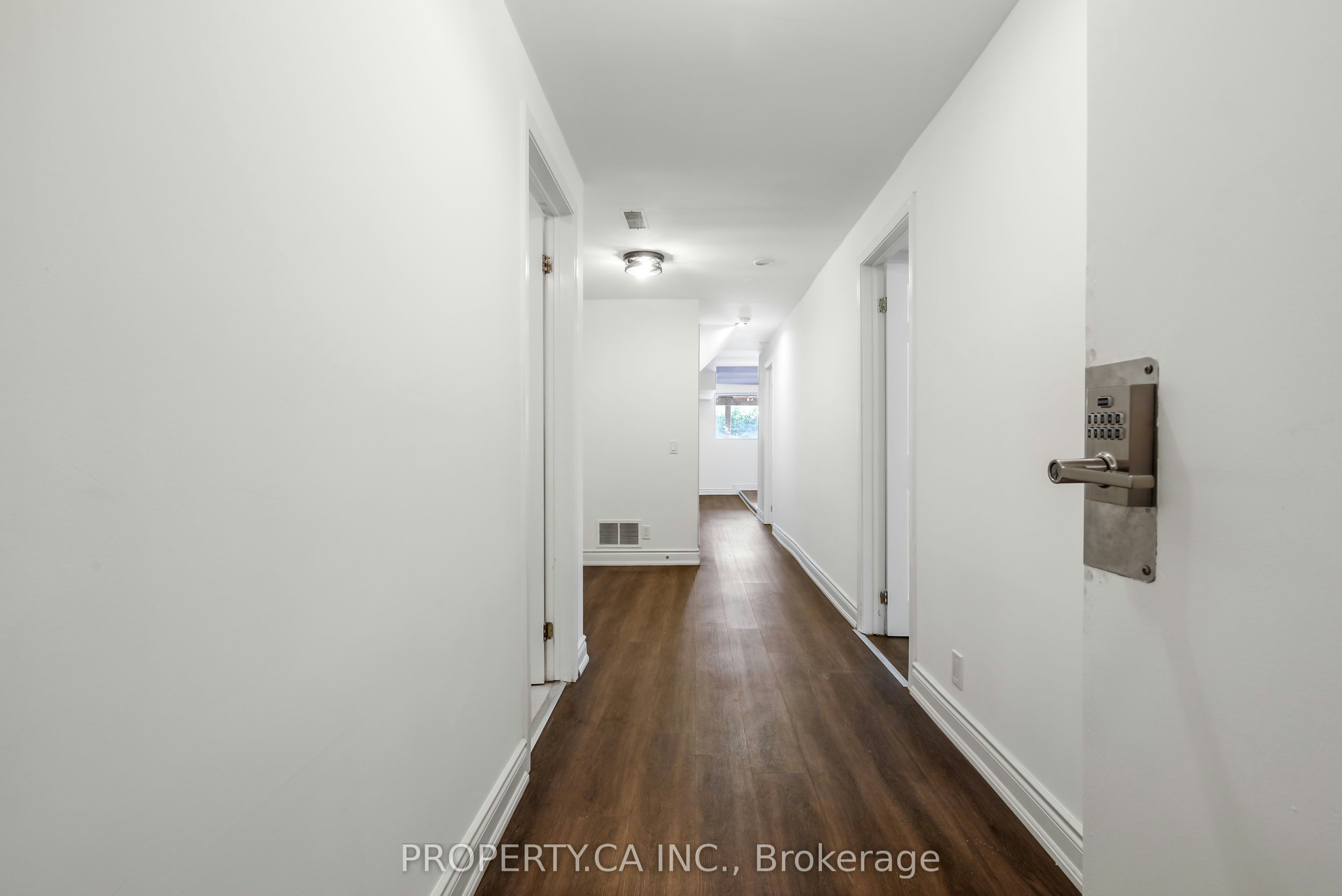 2-121 Melrose Street, Toronto, ON, M8Y 1B4 - 9