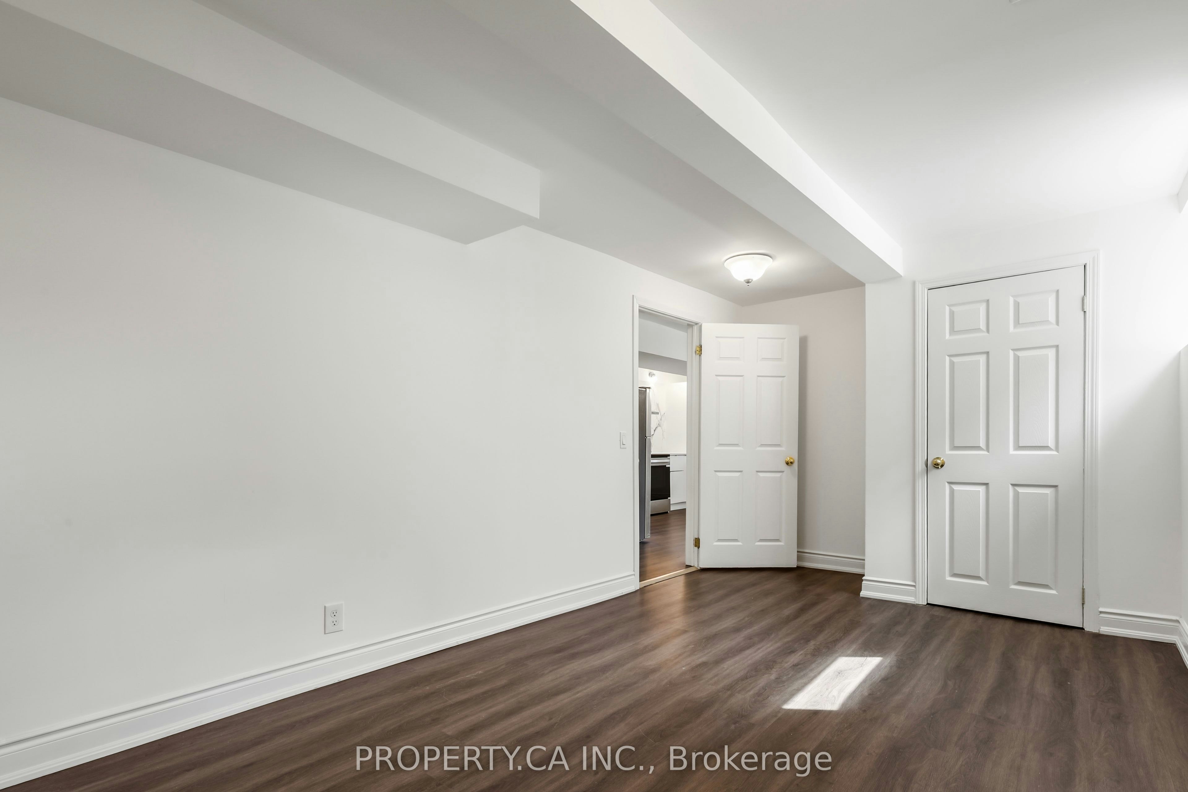 2-121 Melrose Street, Toronto, ON, M8Y 1B4 - 15