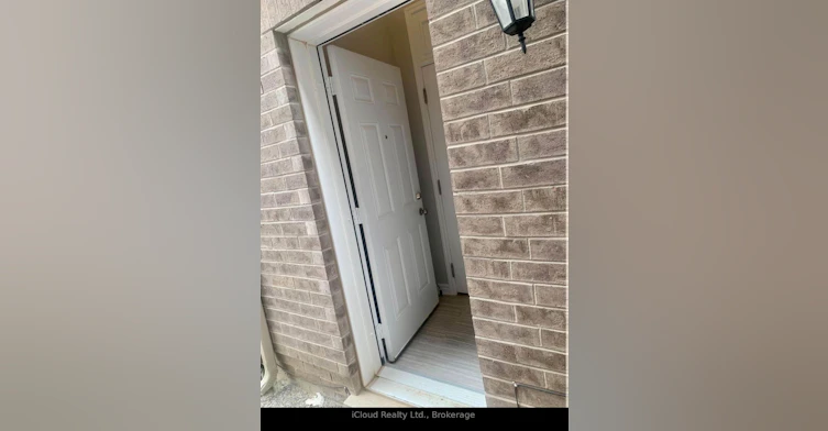 1303 Rose Way W, Milton, ON, L9E 1M2