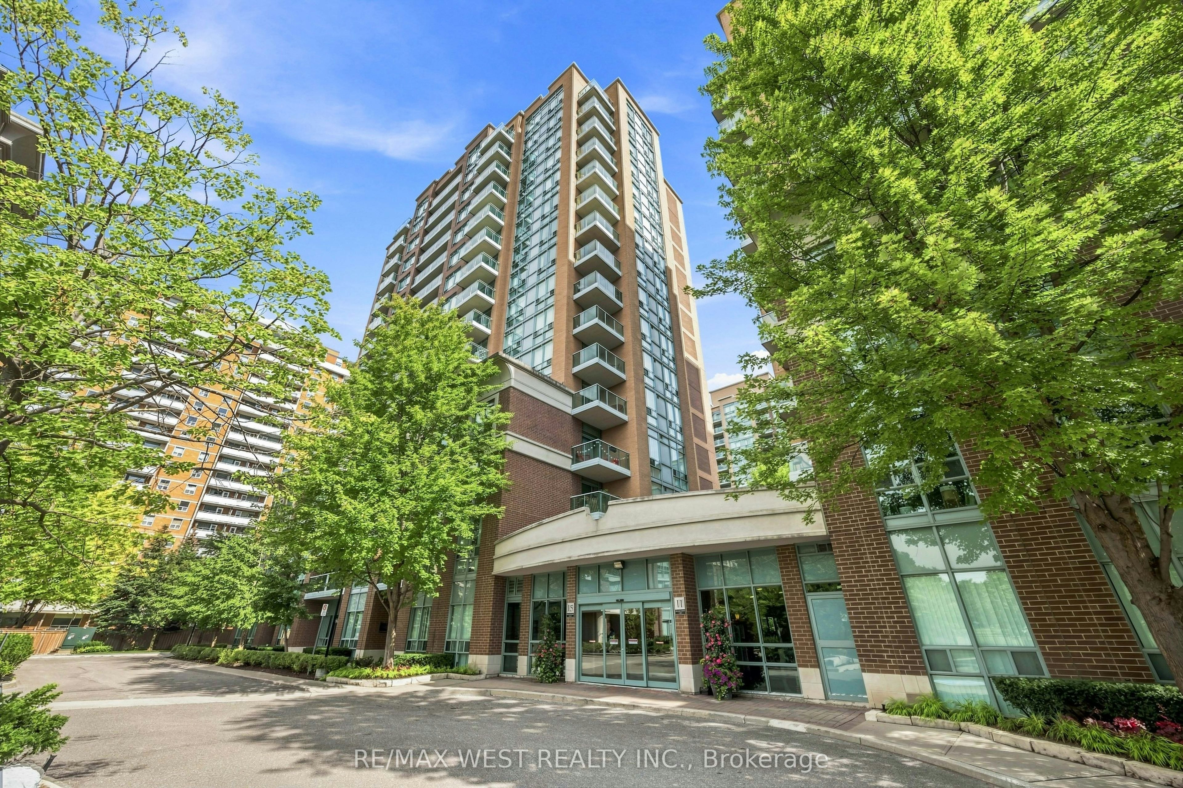 809-15 Michael Power Place, Toronto, ON, M9A 5G4