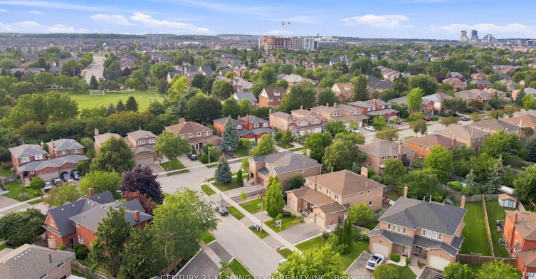 183 Hopewell Road, Oakville, ON, L6H 5Y9 - 3