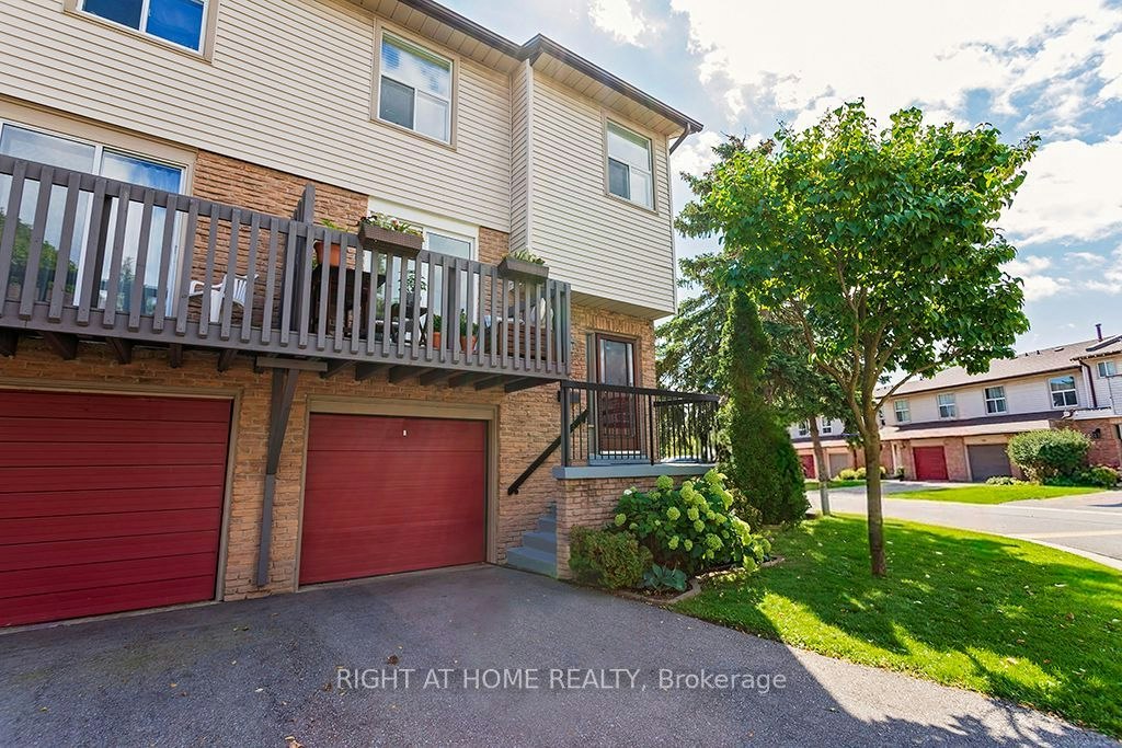 51-6100 Montevideo Road, Mississauga, ON, L5N 2N8