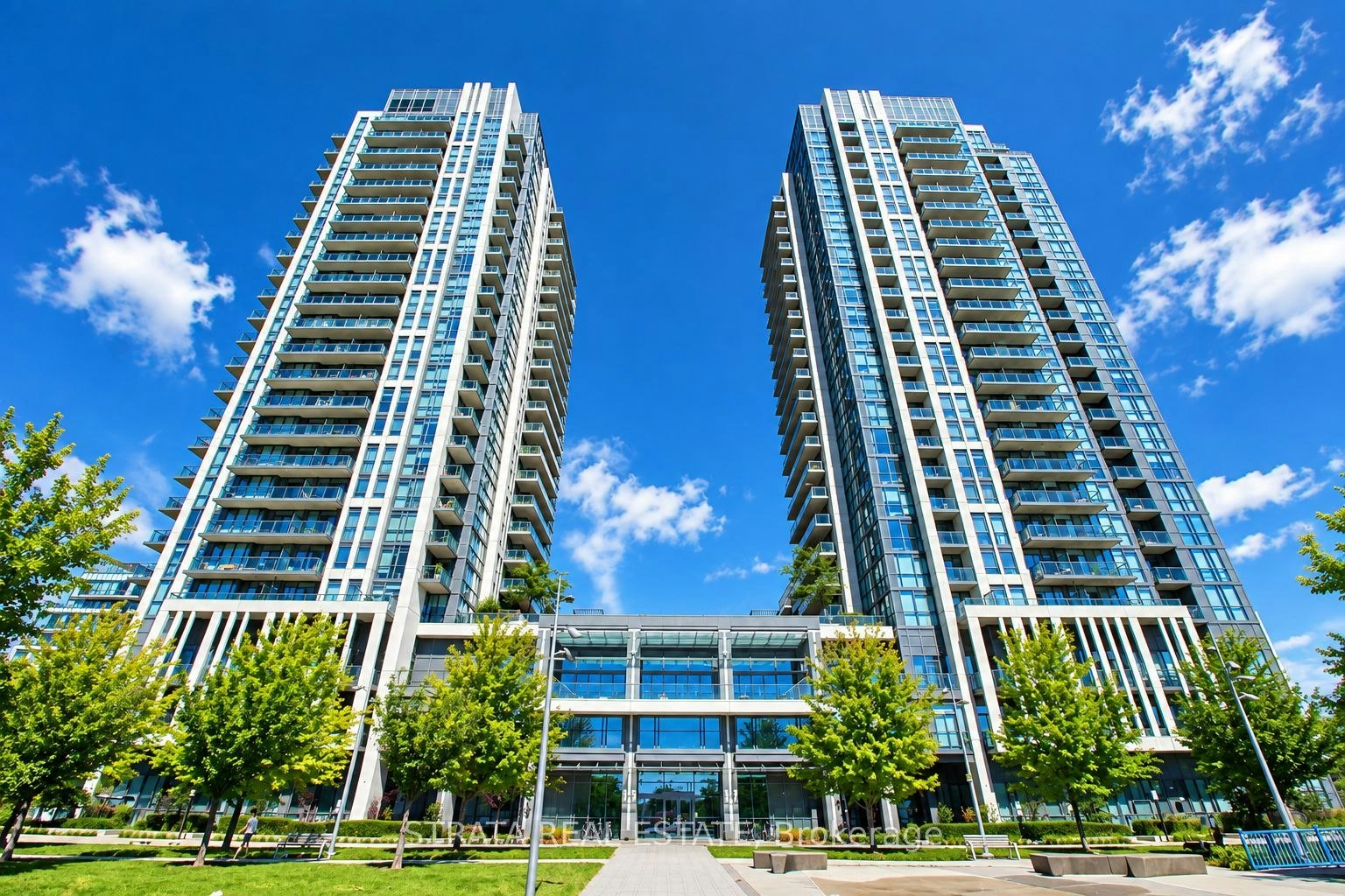 2104-15 Zorra Street, Toronto, ON, M8Z 0C1