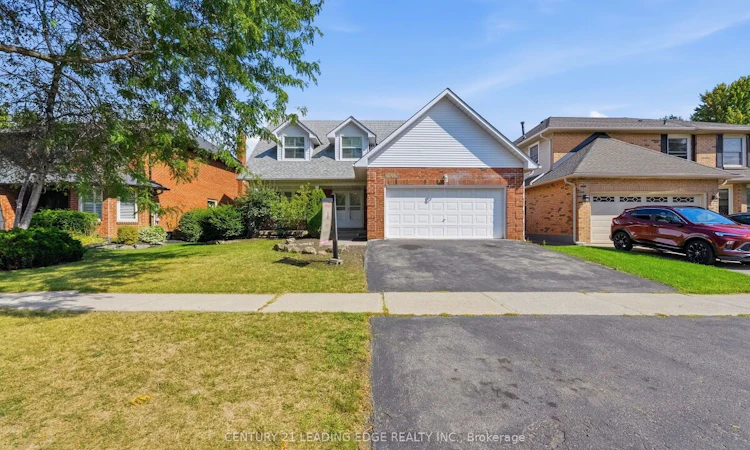 2409 Butternut Crescent