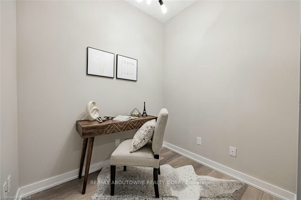 B416-5240 Dundas Street, Burlington, ON, L7L 0J6 - 17