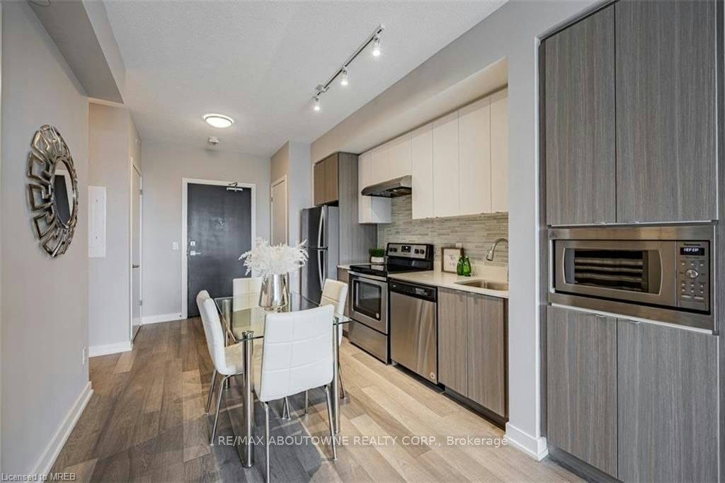 B416-5240 Dundas Street, Burlington, ON, L7L 0J6 - 5