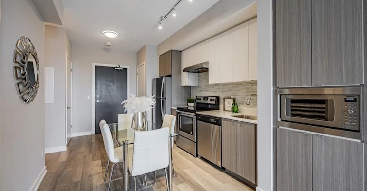B416-5240 Dundas Street, Burlington, ON, L7L 0J6 - 5