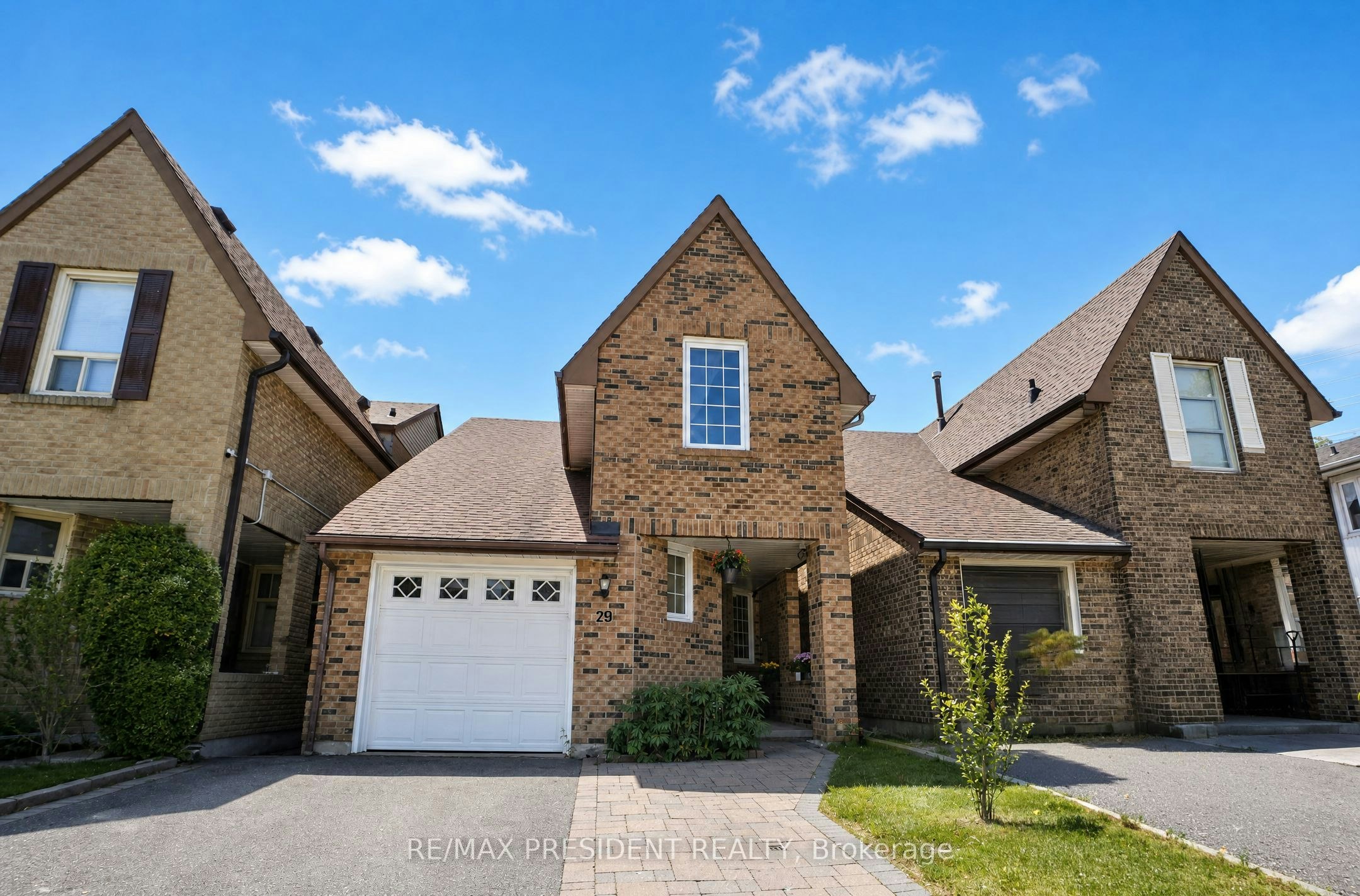29 Norbrook Crescent, Toronto, ON, M9V 4P7