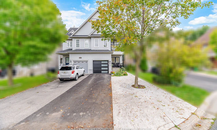 6623 Blackheath Ridge