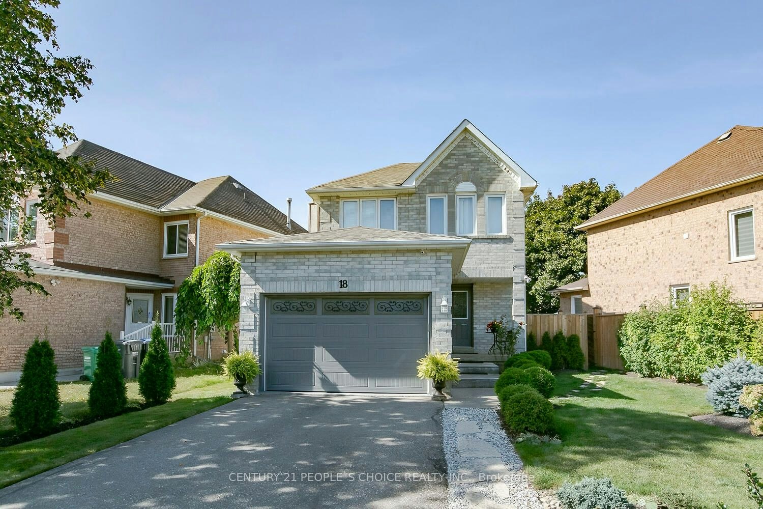18 Hood Crescent, Brampton, ON, L6Y 4S6