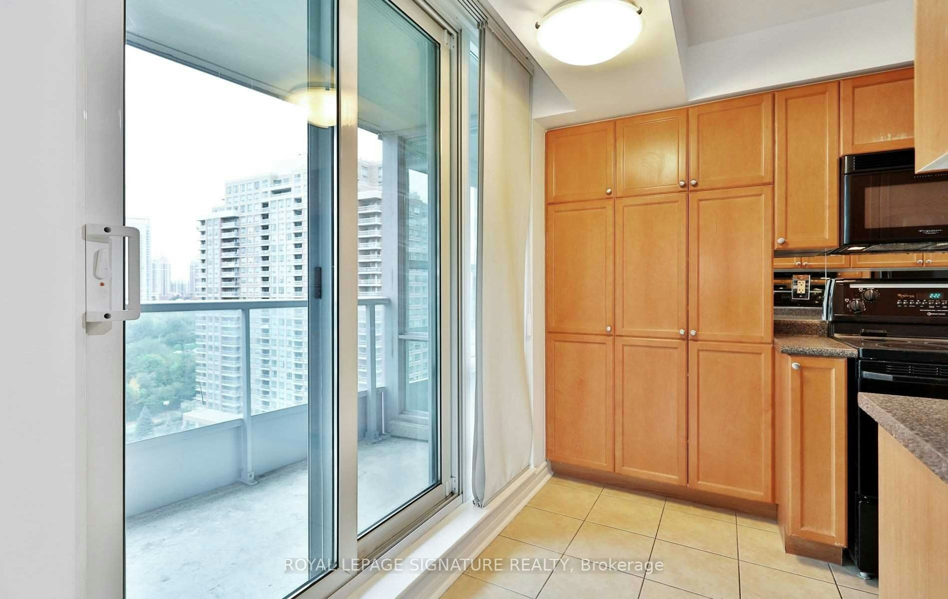 1605-1 Elm Drive W, Mississauga, ON, L5B 4M1 - 8