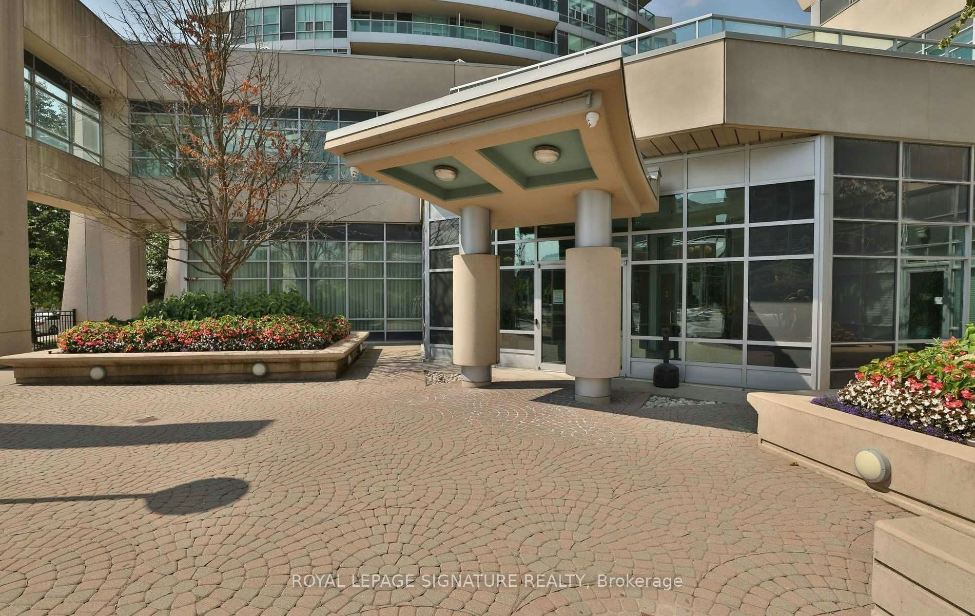 1605-1 Elm Drive W, Mississauga, ON, L5B 4M1 - 2