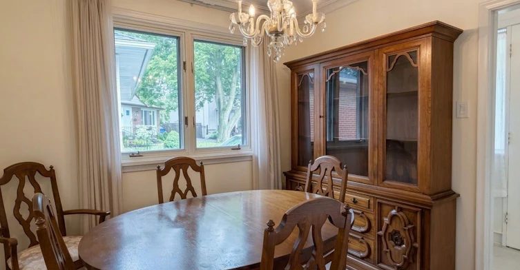 31 Cheshire Drive, Toronto, ON, M9B 2N7 - 3