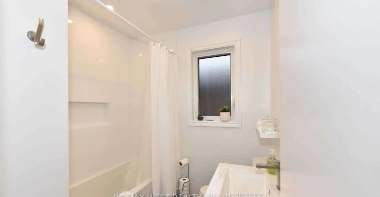Main-168 Strathnairn Avenue, Toronto, ON, M2M 2G1 - 15