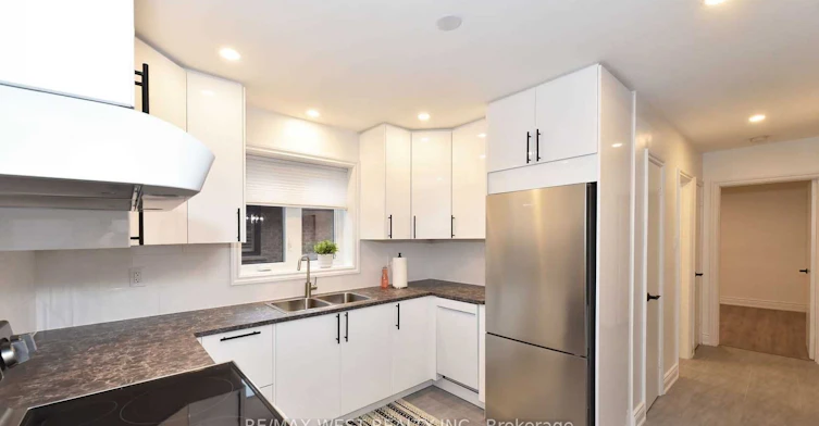 Main-168 Strathnairn Avenue, Toronto, ON, M2M 2G1 - 8