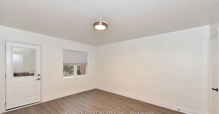 Main-168 Strathnairn Avenue, Toronto, ON, M2M 2G1 - 10