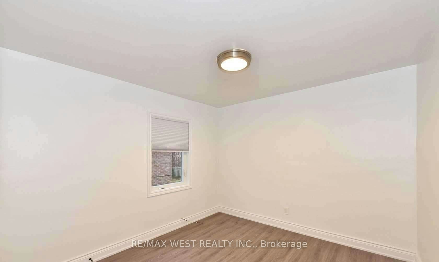 Main-168 Strathnairn Avenue, Toronto, ON, M2M 2G1 - 13