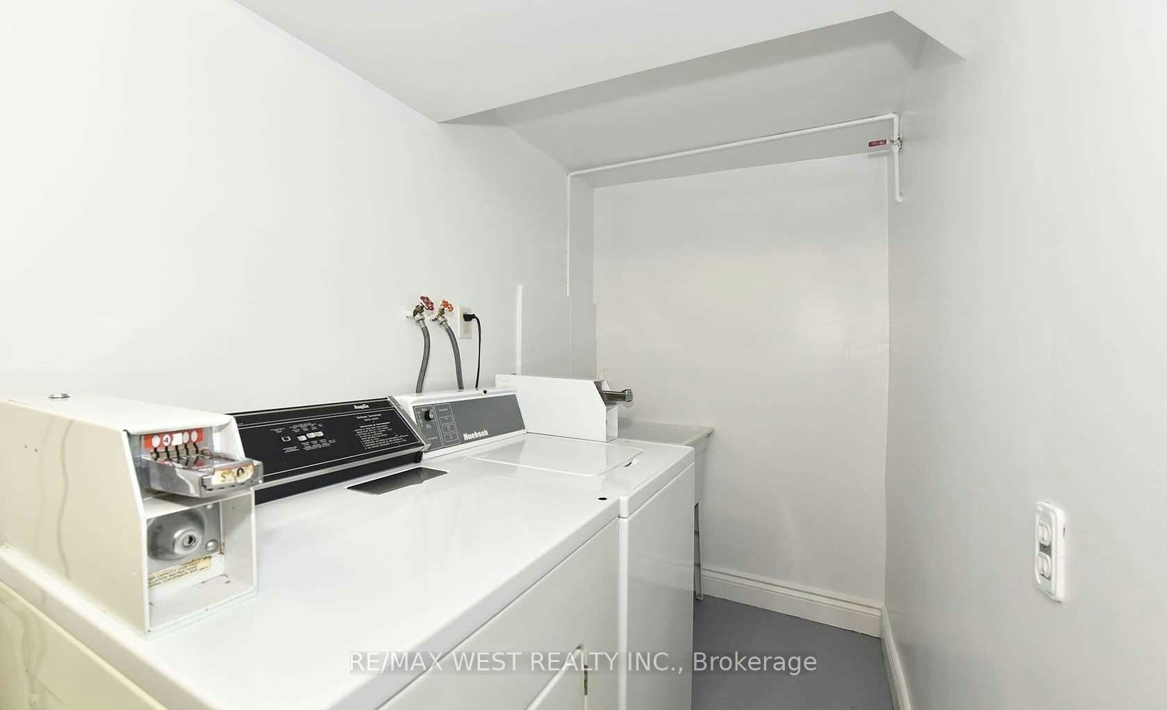 Main-168 Strathnairn Avenue, Toronto, ON, M2M 2G1 - 18
