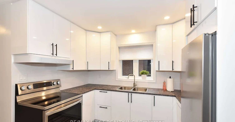 Main-168 Strathnairn Avenue, Toronto, ON, M2M 2G1 - 7