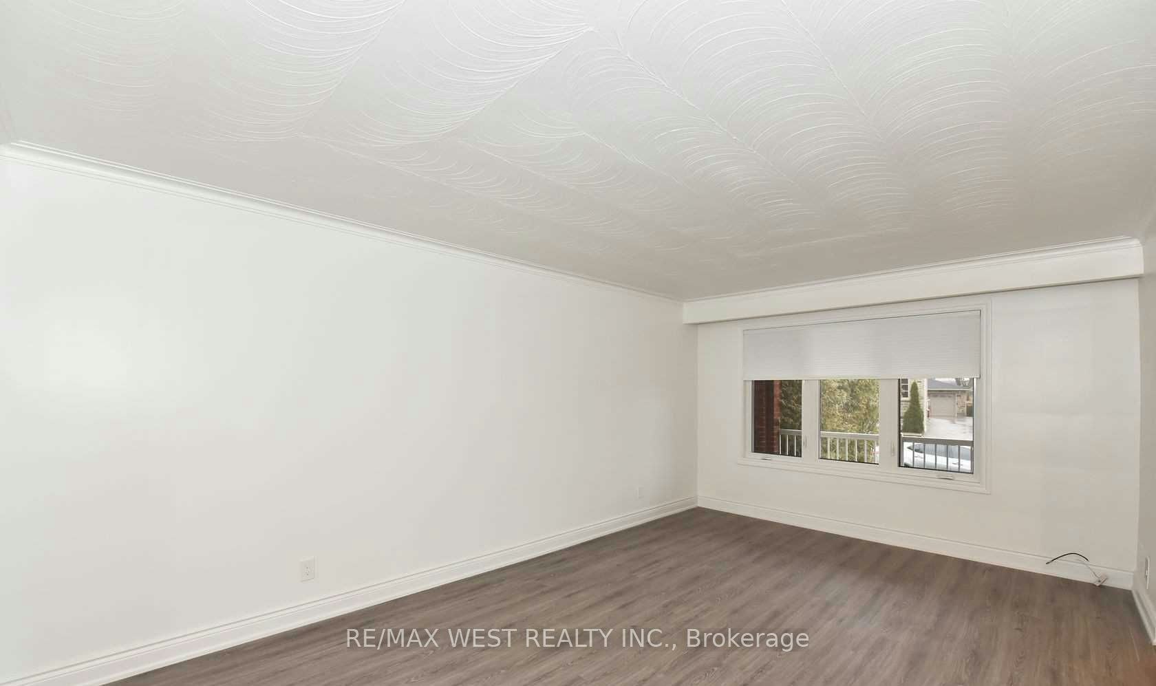 Main-168 Strathnairn Avenue, Toronto, ON, M2M 2G1 - 5