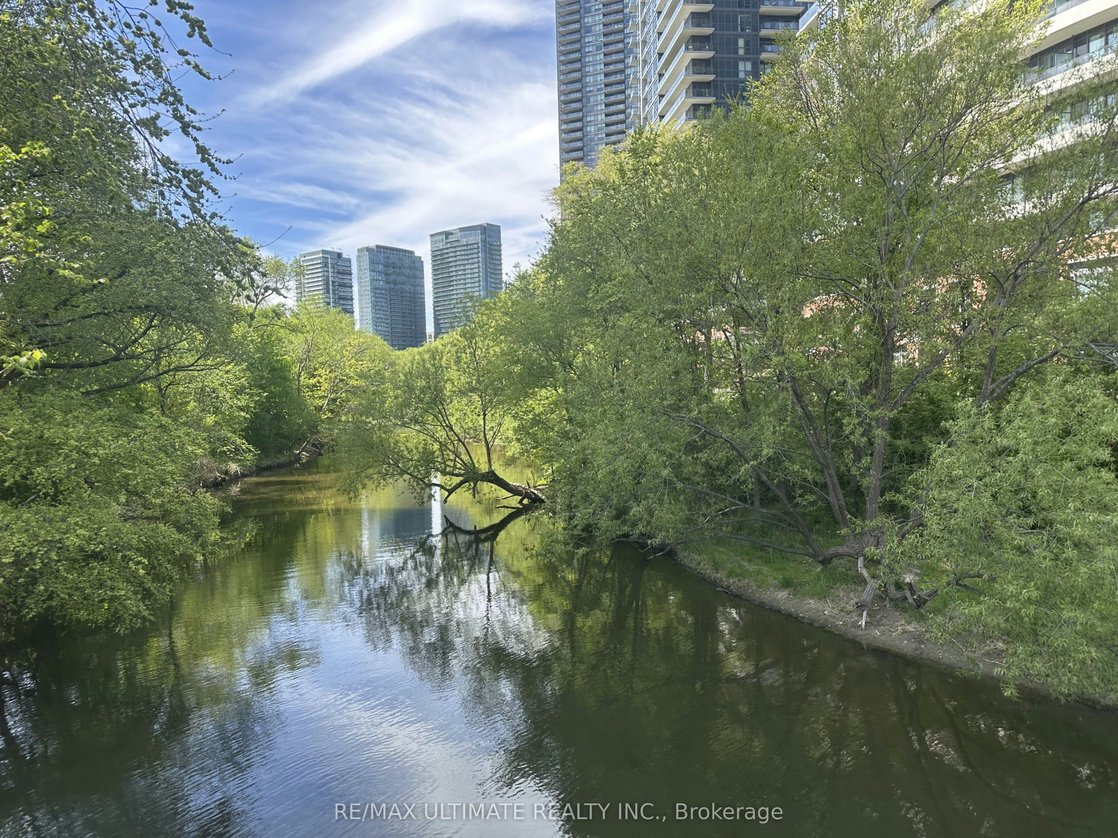 TH01-2212 Lake Shore Boulevard W, Toronto, ON, M8V 0C2
