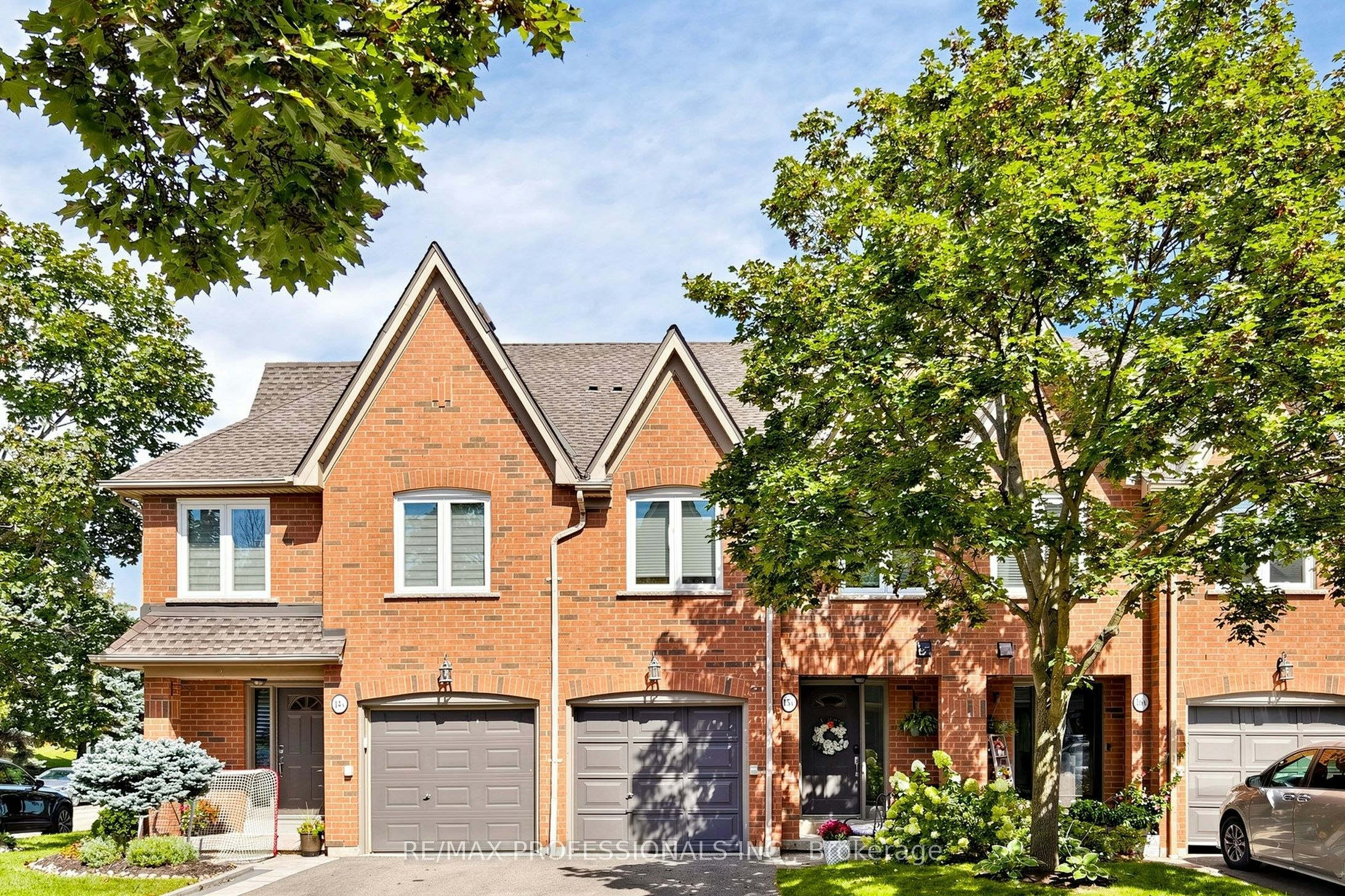 15A-1064 Queen Street W, Mississauga, ON, L5H 4K3