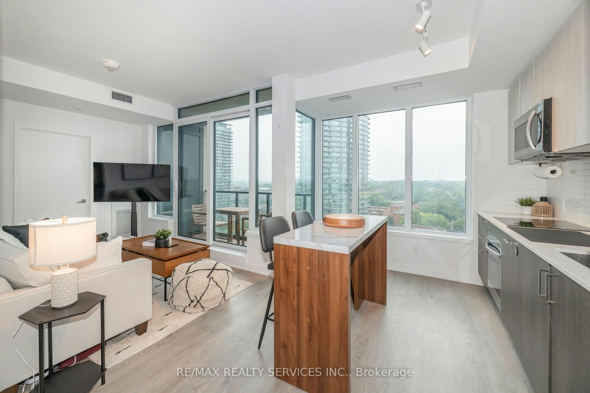 1616-1926 Lake Shore Boulevard W, Toronto, ON, M6S 1A1