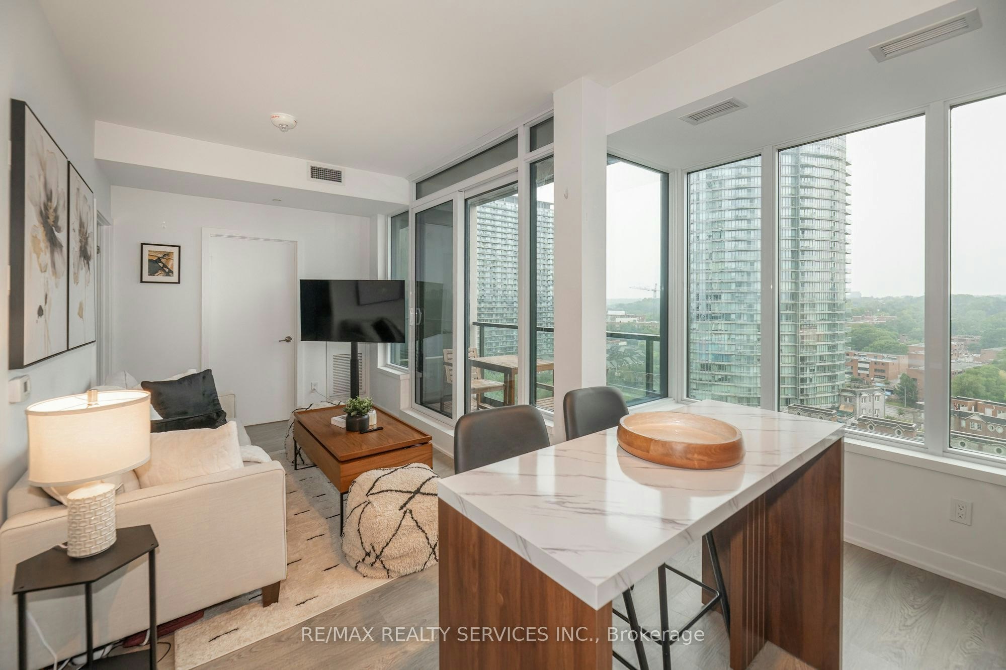 1616-1926 Lake Shore Boulevard W, Toronto, ON, M6S 1A1 - 12