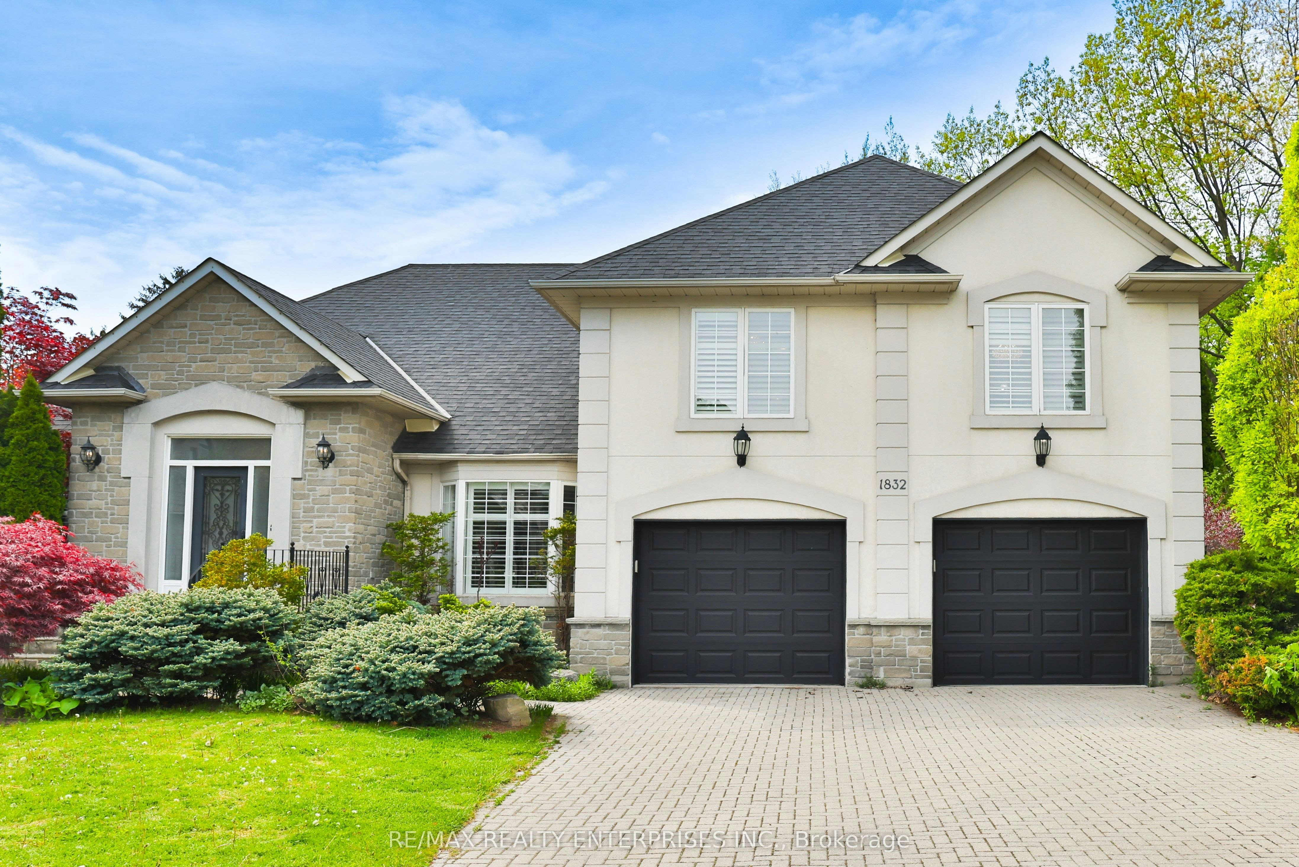1832 Chesbro Court, Mississauga, ON, L5H 4H2