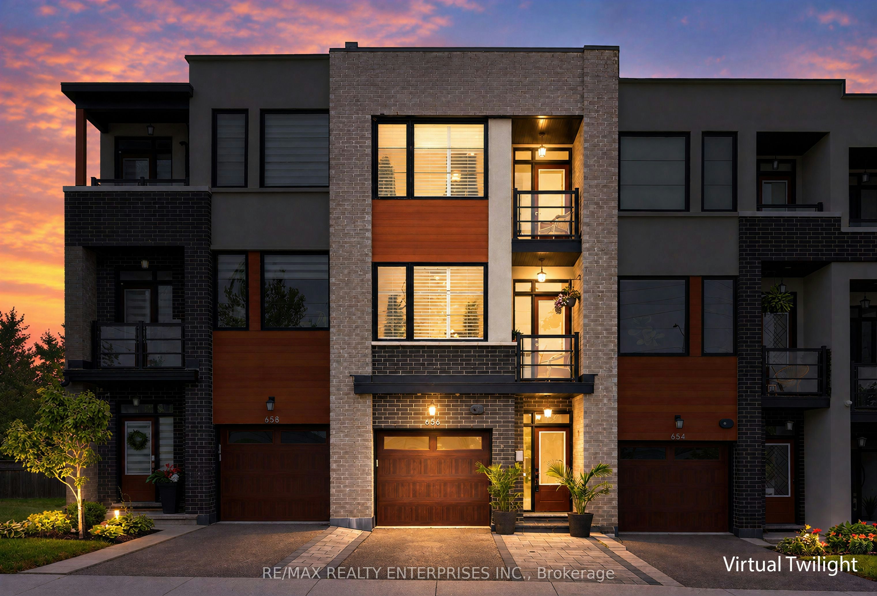 656 Tupelo Court, Mississauga, ON, L5G 0C4