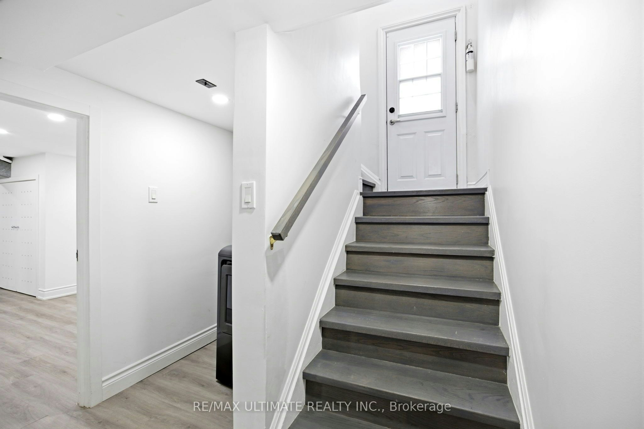 355 Culford Road, Toronto, ON, M6L 2V8 - 2