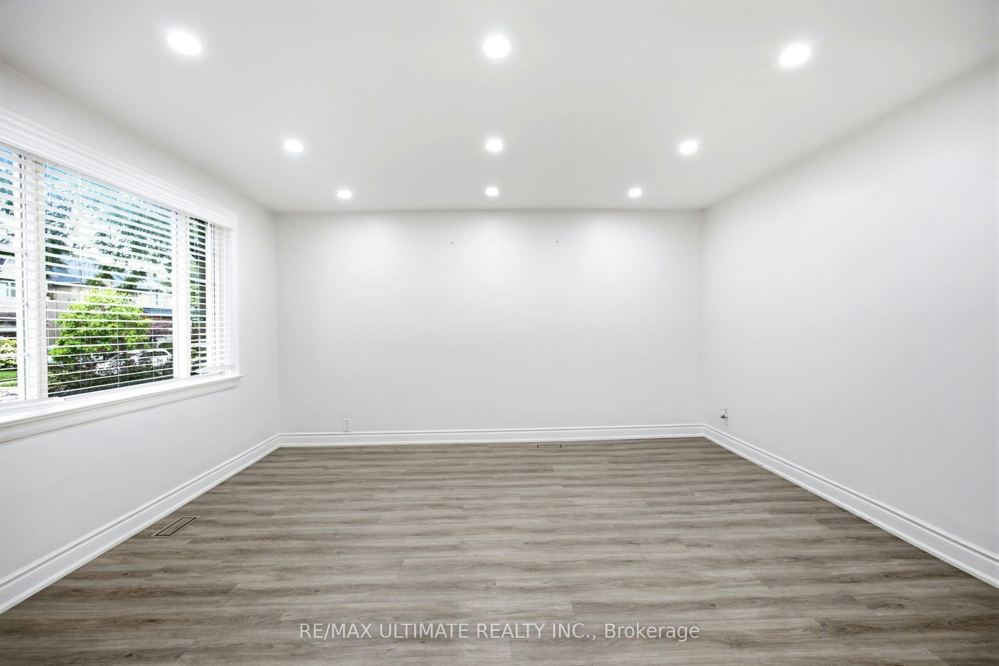 355 Culford Road, Toronto, ON, M6L 2V8 - 20