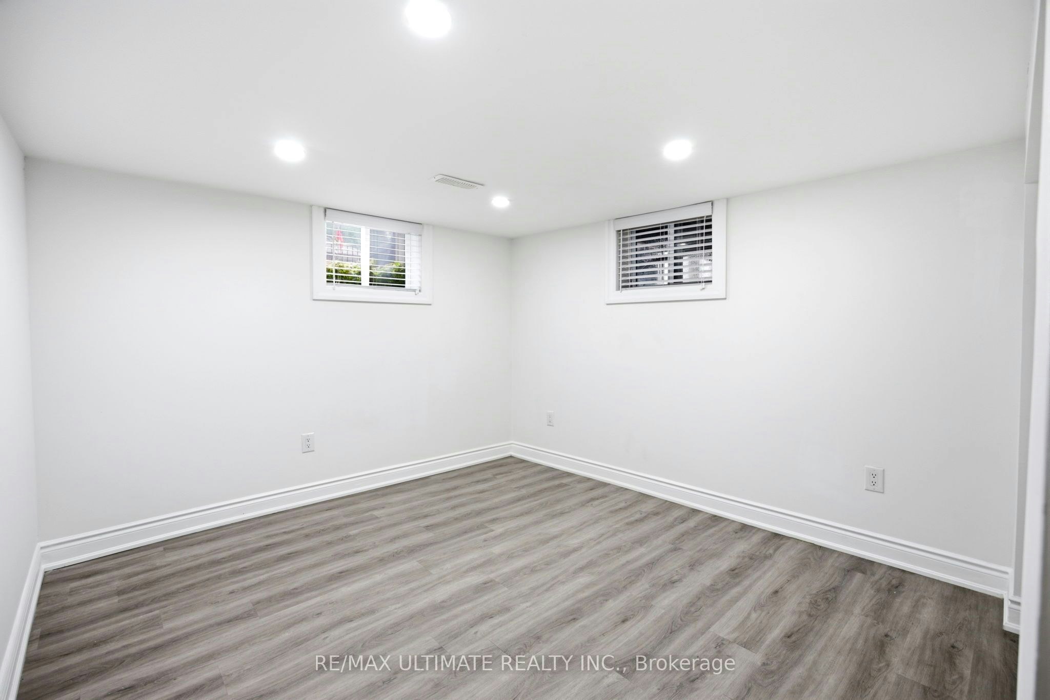 355 Culford Road, Toronto, ON, M6L 2V8 - 5