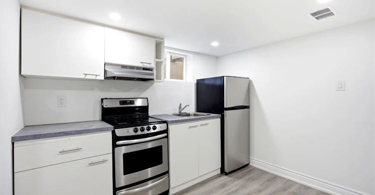 355 Culford Road, Toronto, ON, M6L 2V8 - 4