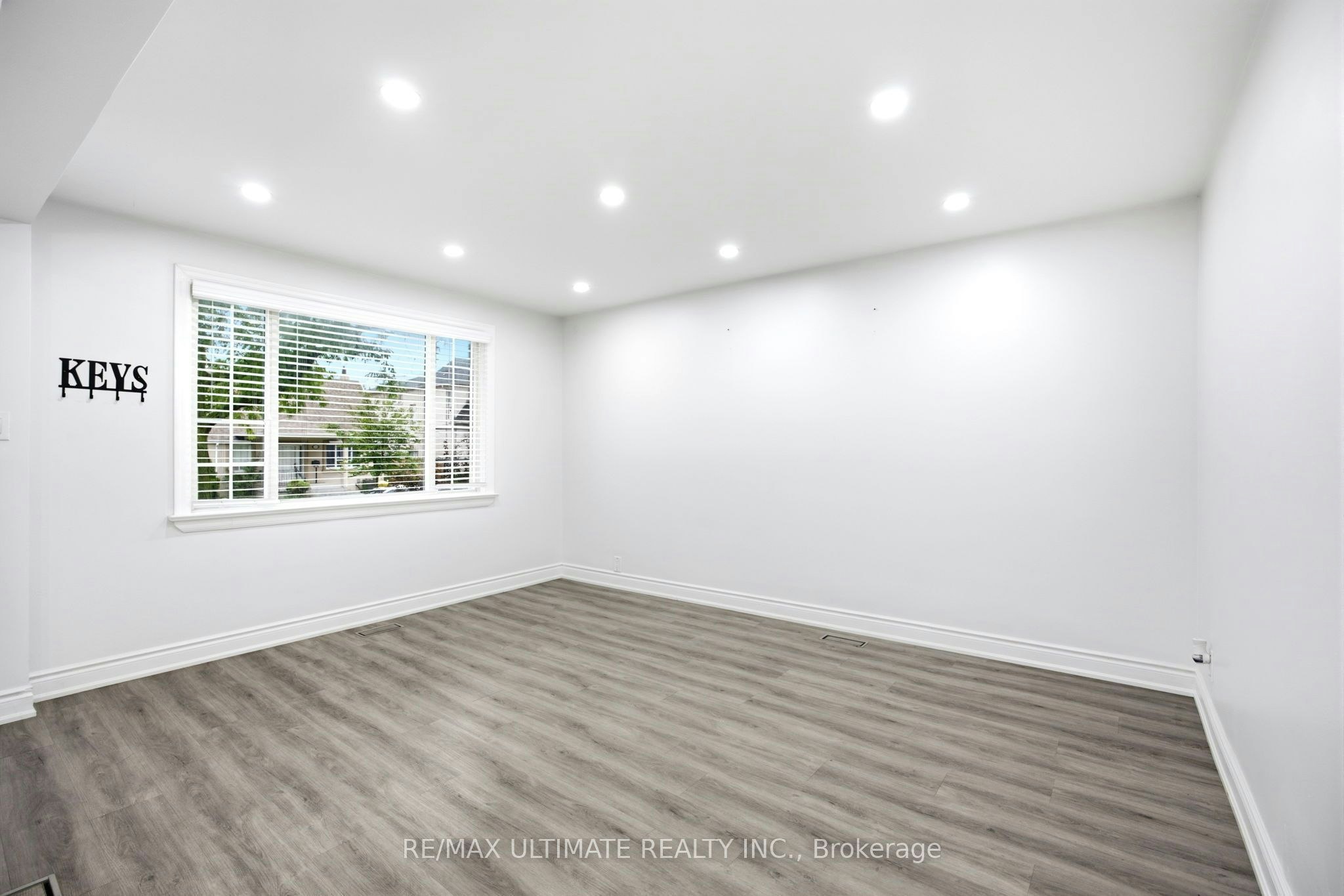 355 Culford Road, Toronto, ON, M6L 2V8 - 19