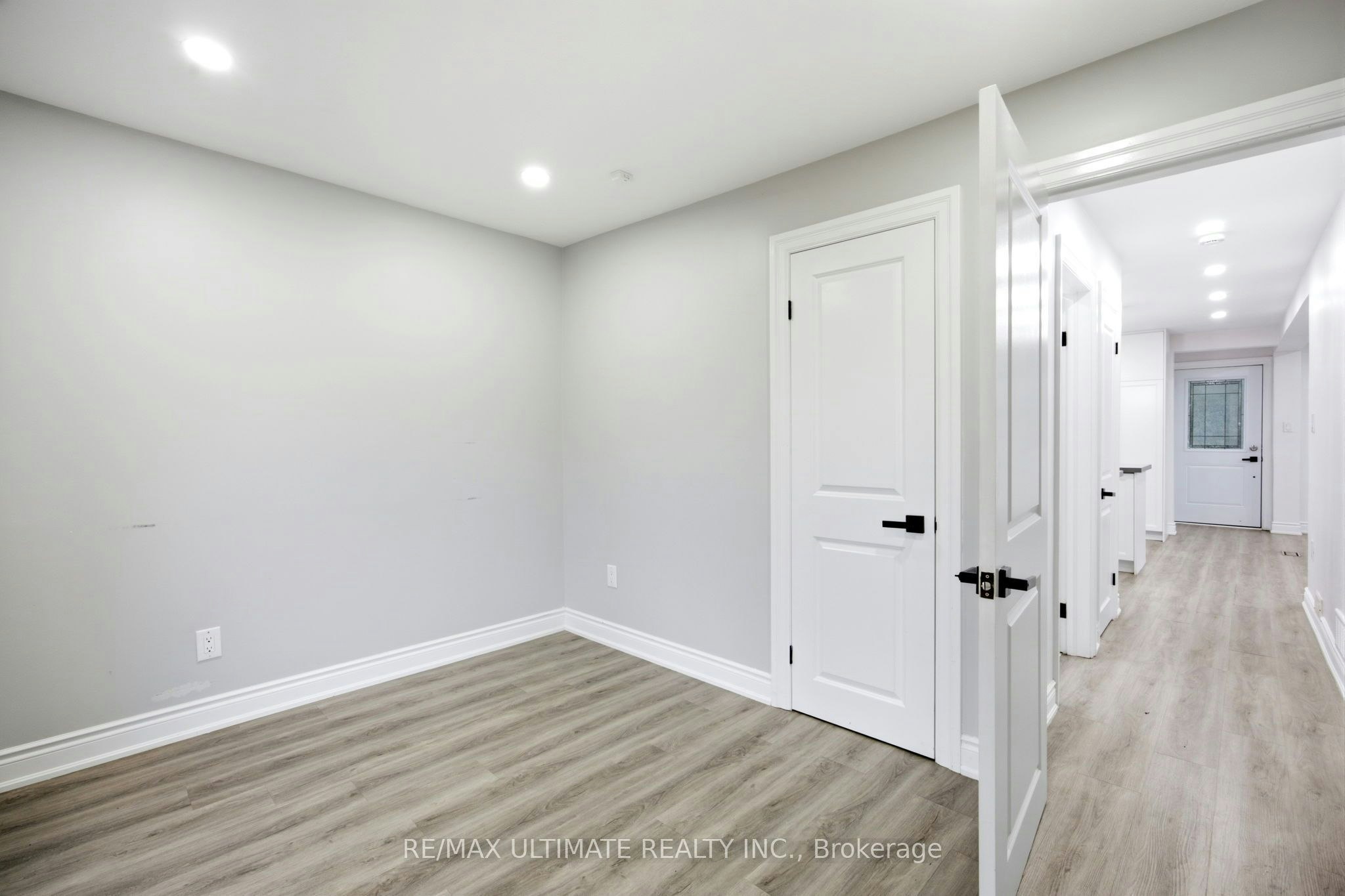 355 Culford Road, Toronto, ON, M6L 2V8 - 34