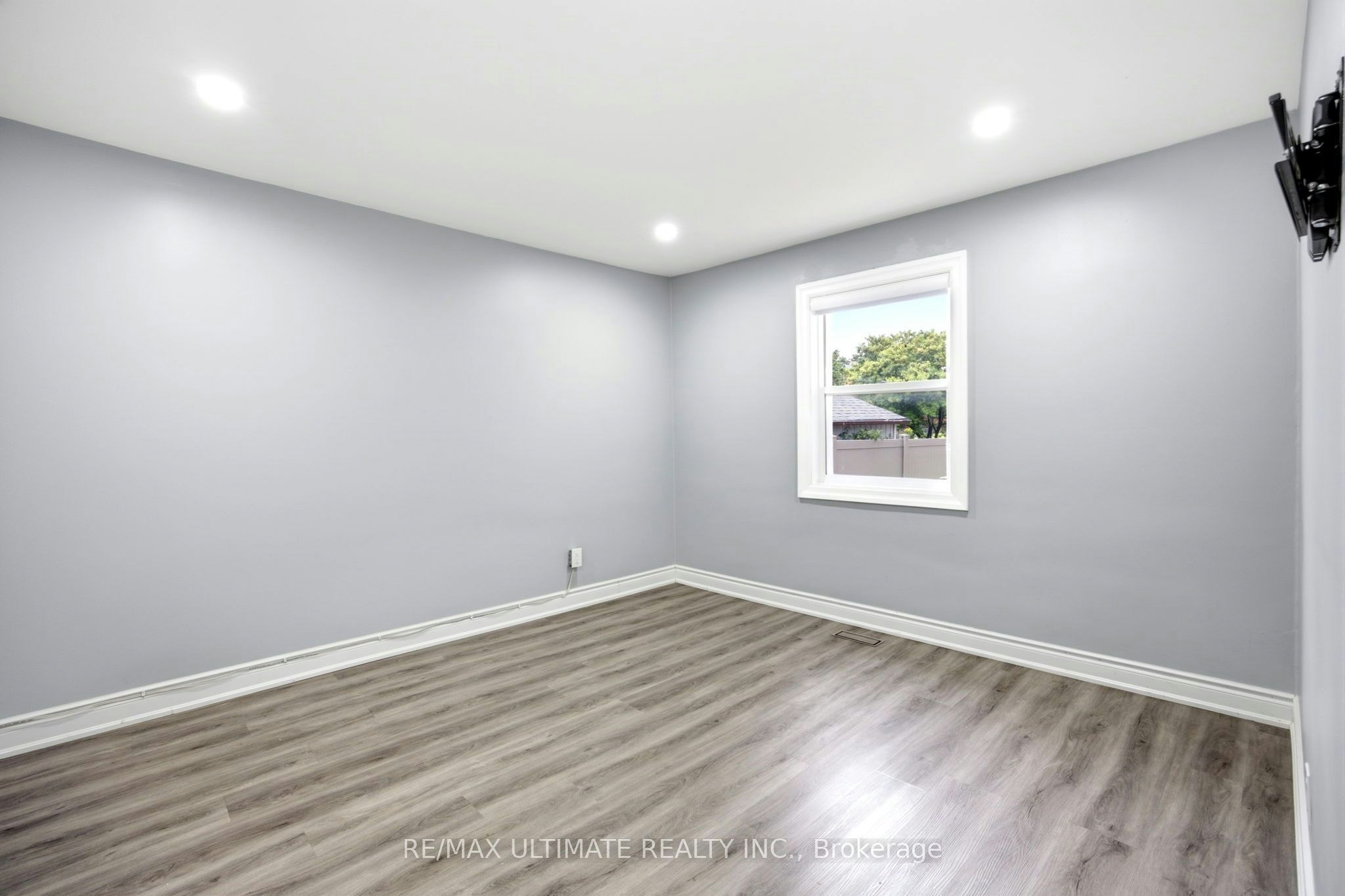 355 Culford Road, Toronto, ON, M6L 2V8 - 28