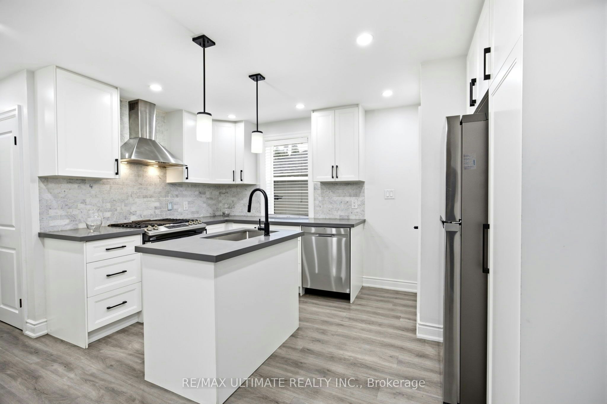 355 Culford Road, Toronto, ON, M6L 2V8 - 24