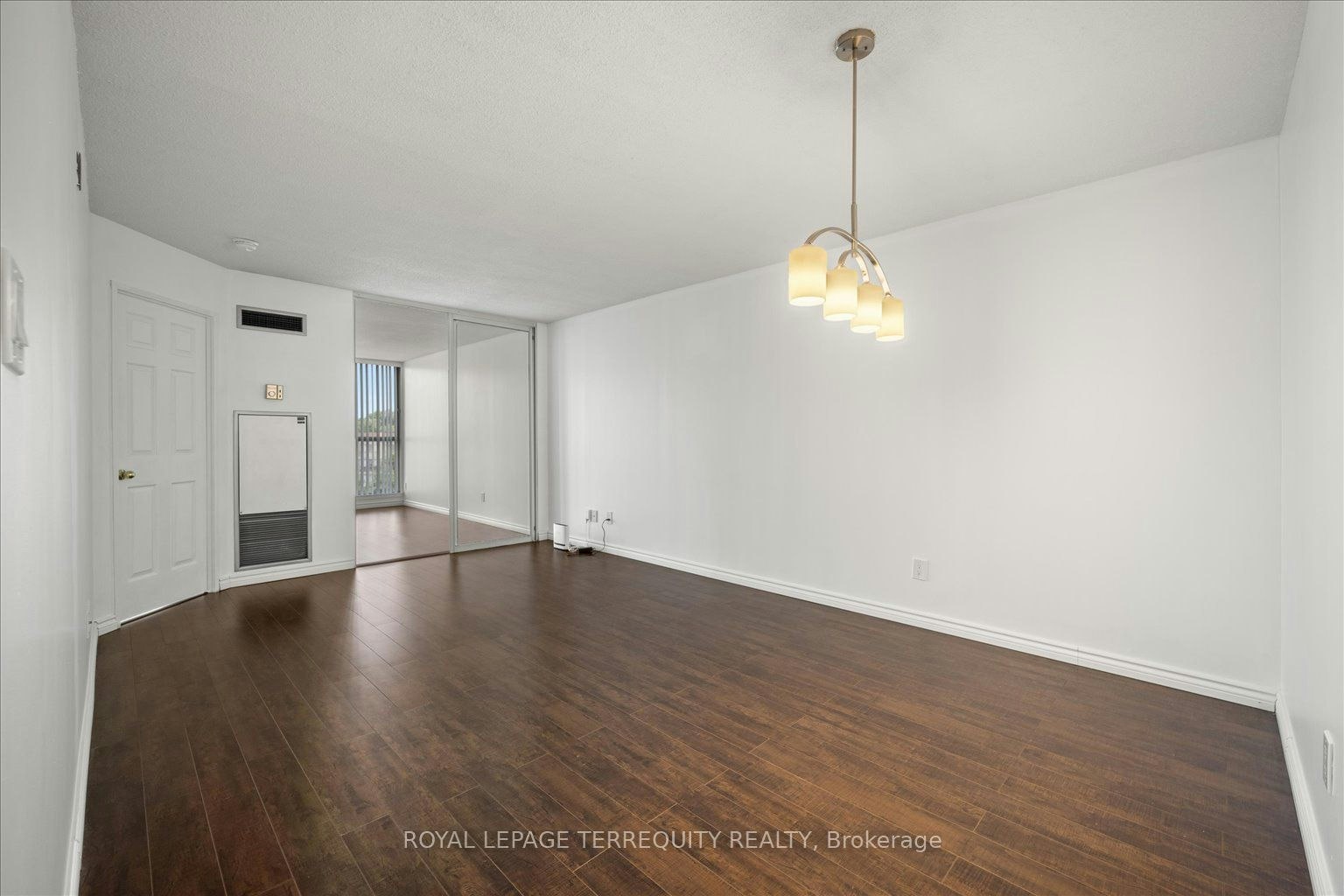 731-22 Southport Street, Toronto, ON, M6S 4Y9 - 18