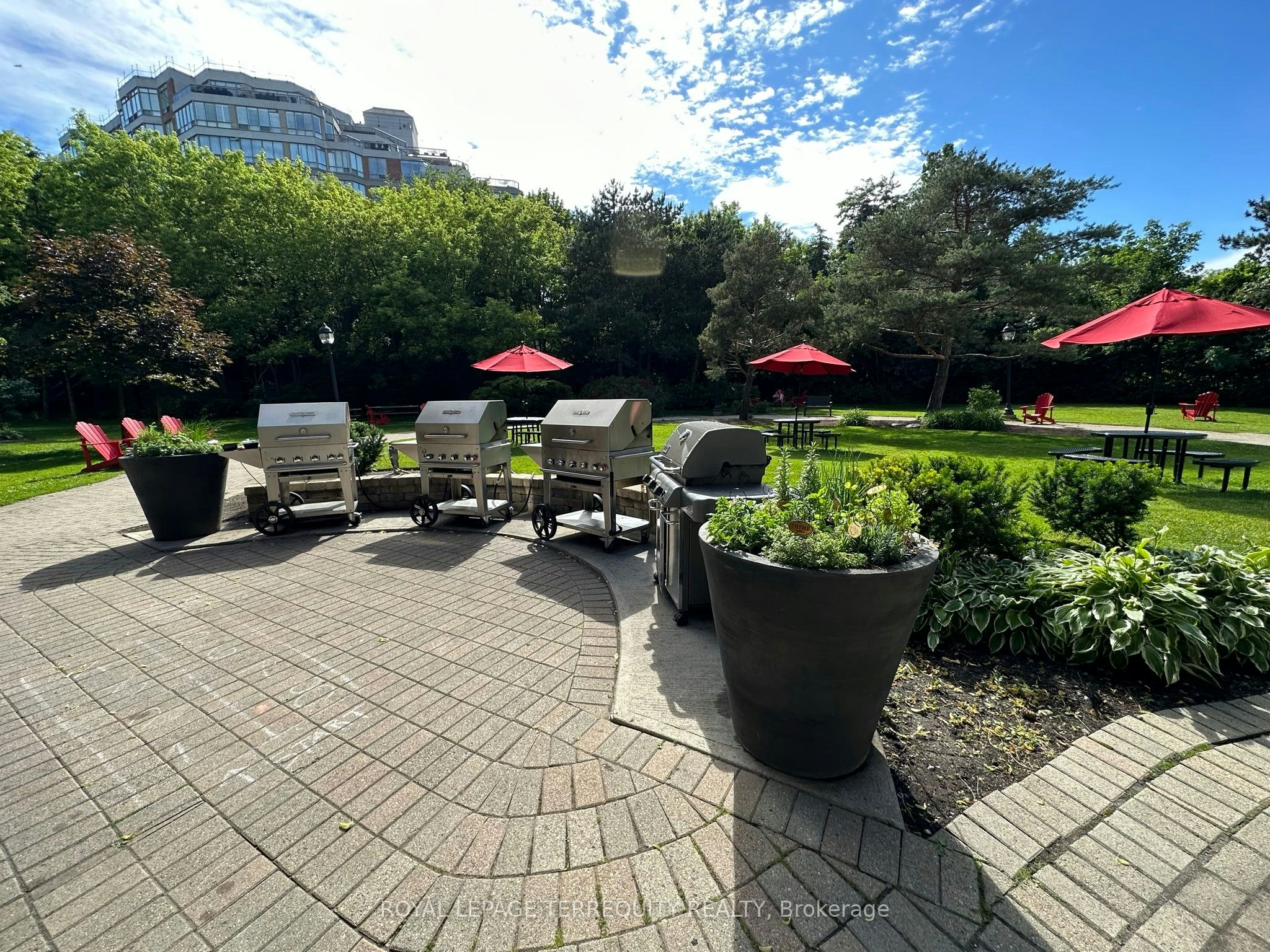 731-22 Southport Street, Toronto, ON, M6S 4Y9 - 31