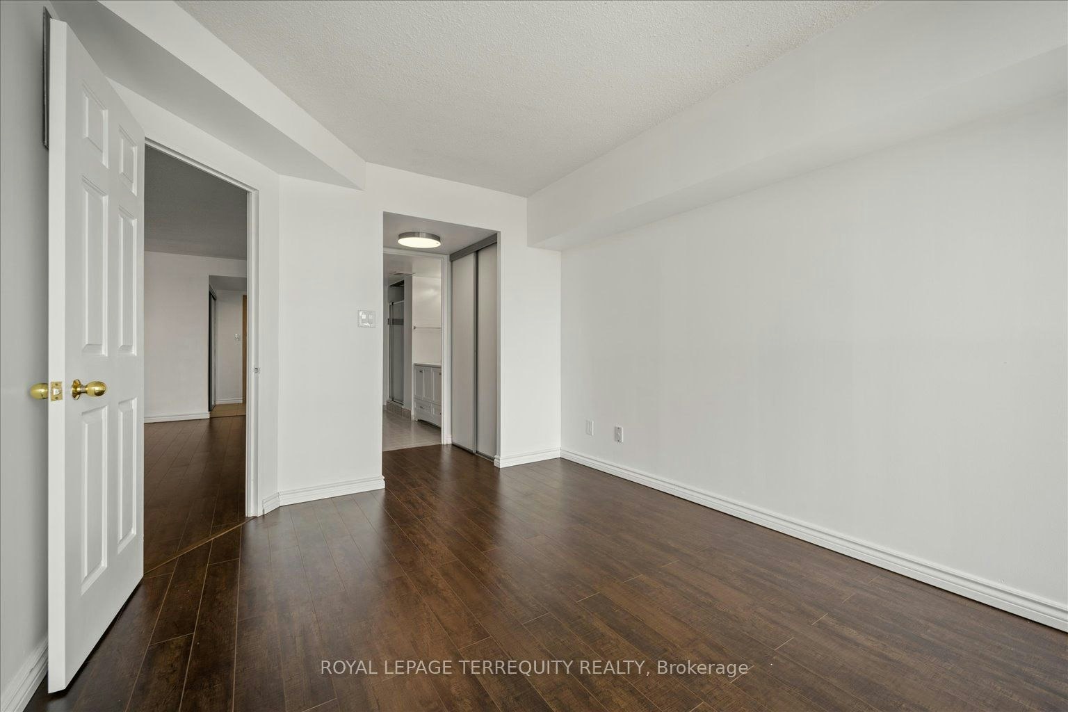 731-22 Southport Street, Toronto, ON, M6S 4Y9 - 24