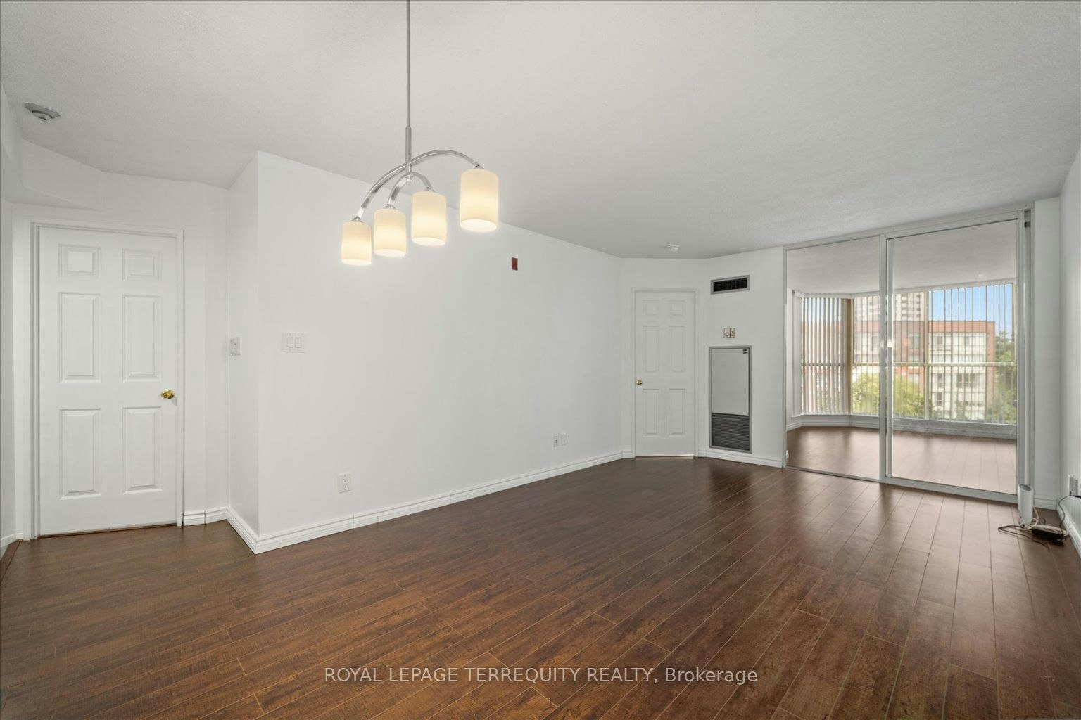731-22 Southport Street, Toronto, ON, M6S 4Y9 - 19