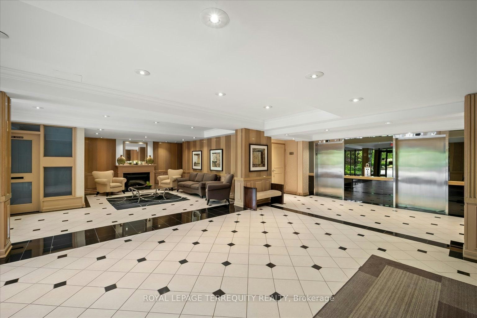 731-22 Southport Street, Toronto, ON, M6S 4Y9 - 28