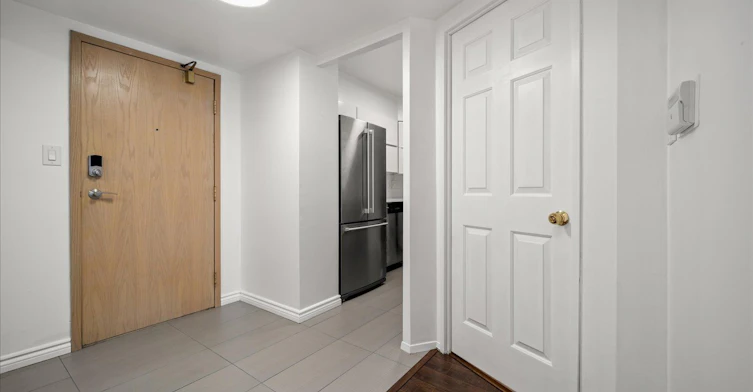 731-22 Southport Street, Toronto, ON, M6S 4Y9 - 11