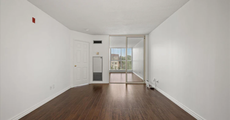 731-22 Southport Street, Toronto, ON, M6S 4Y9 - 20
