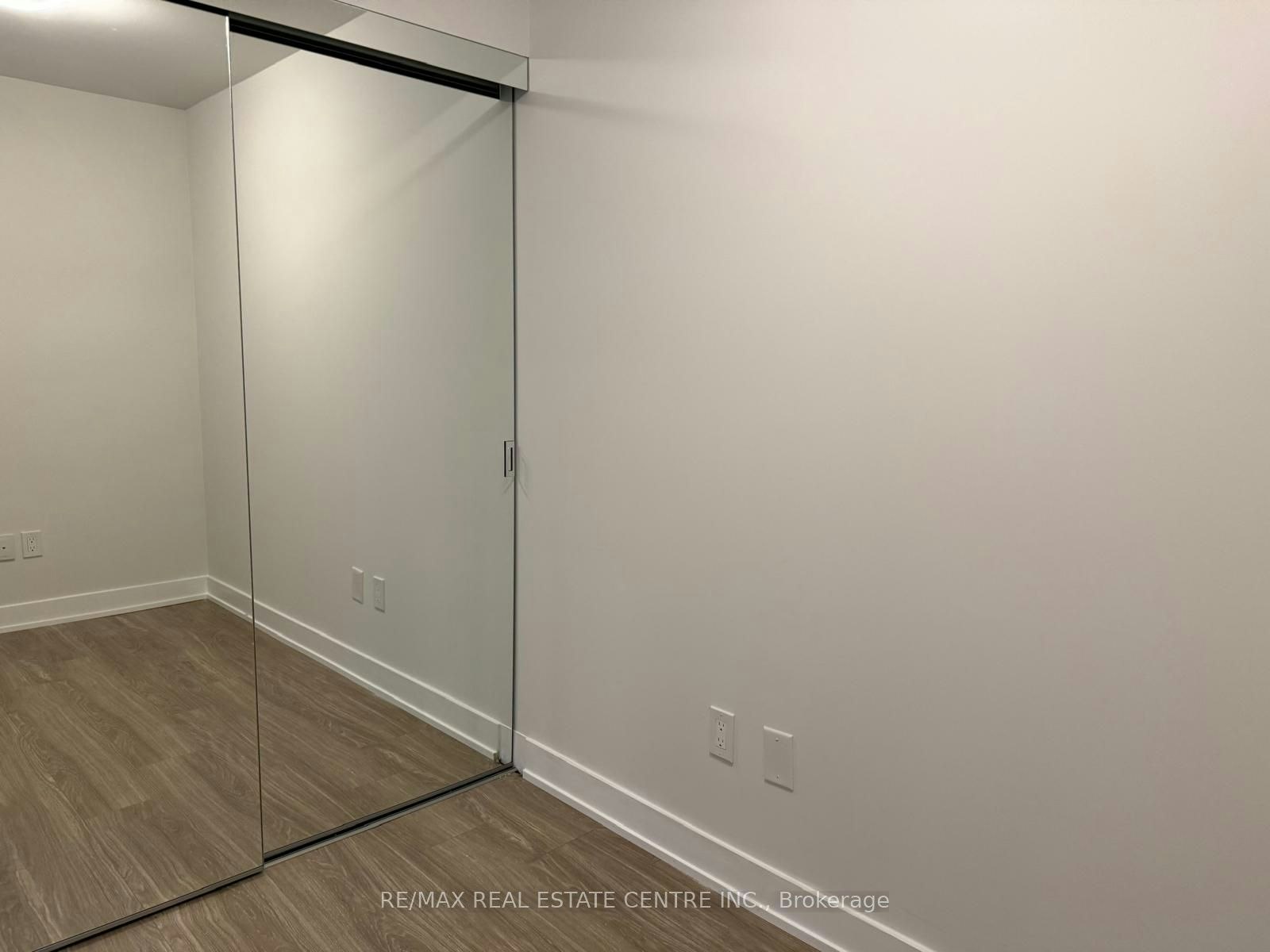 703-430 Square One Drive, Mississauga, ON, L5B 0L6 - 23