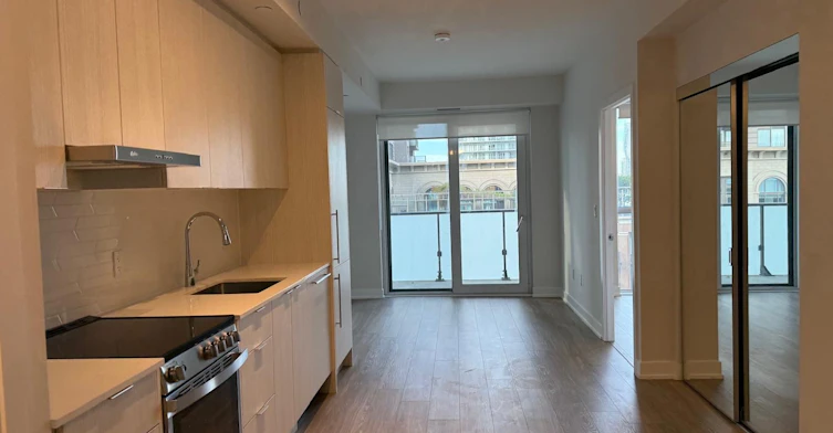 703-430 Square One Drive, Mississauga, ON, L5B 0L6 - 9