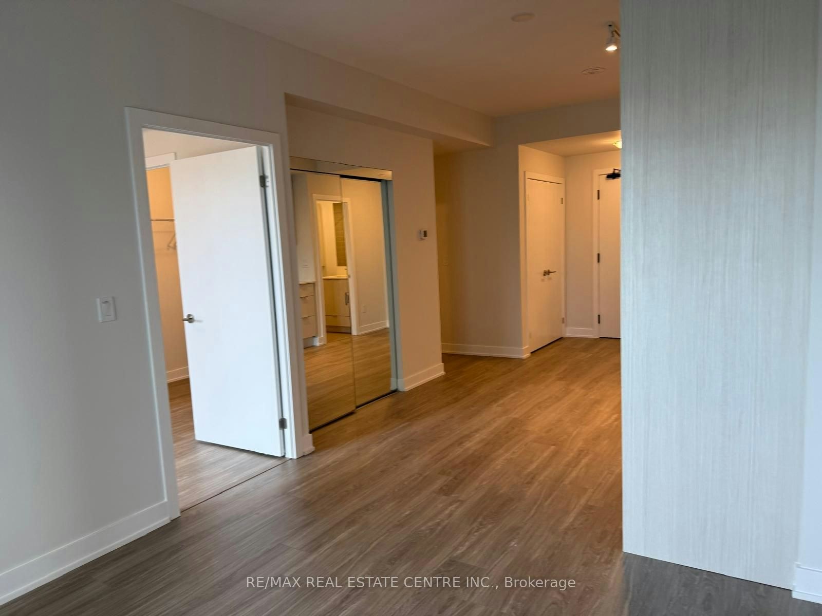 703-430 Square One Drive, Mississauga, ON, L5B 0L6 - 27